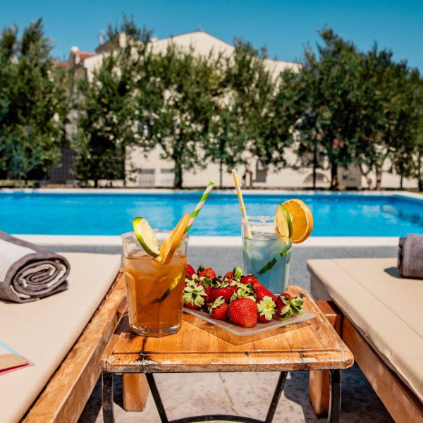 Villa Lukcy Me, Villa Lucky Me Ka&scaron;tel Novi